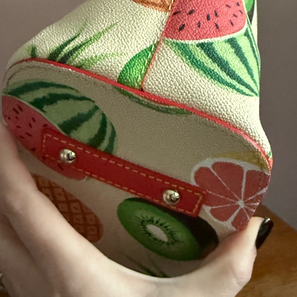 Dooney & Bourke Tropical Fruit - Picture 6 of 13